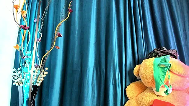 Chat +18 de 00ingrid ao vivo