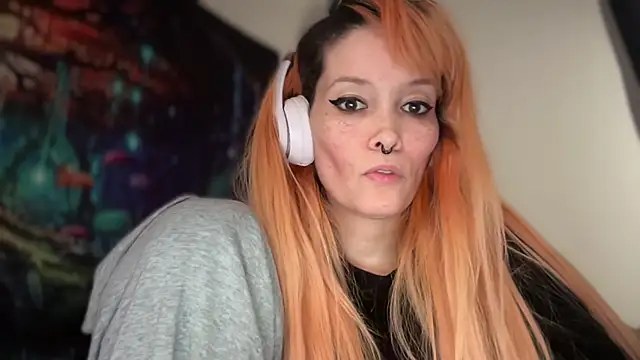 FRRANNKIE: онлайн-секс-чат