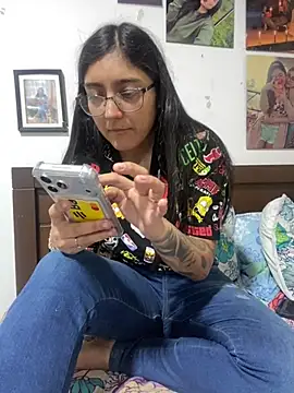 Chatroom XXX en direct de PamelaFtMia