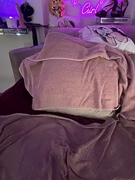 CurvyAnonymousGirl89 Webcam-Show