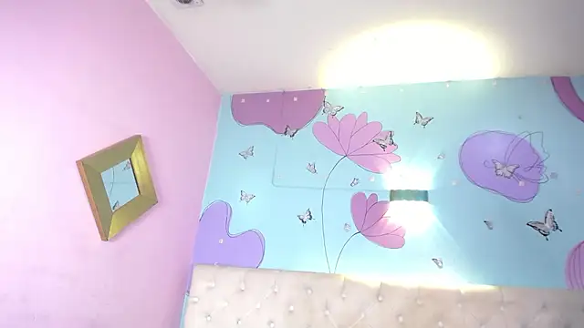 tiiny_emilly Live XXX Chat