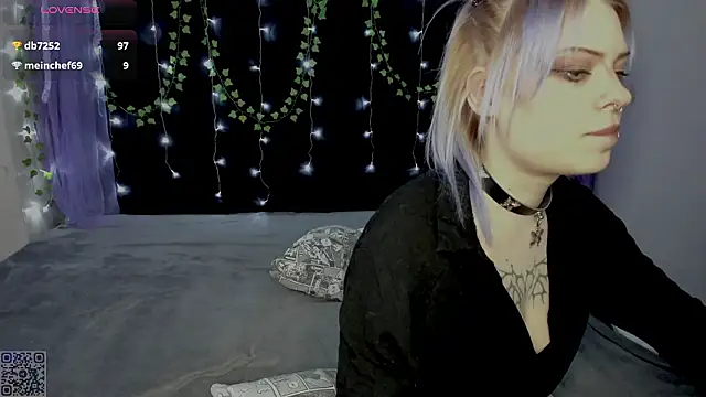 Saekiko Adlı Modelin Canlı XXX Sohbeti