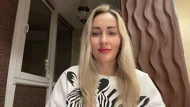 _Limmas_ae Adlı Modelin Canlı XXX Sohbeti