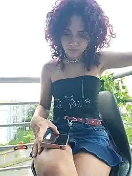 _TOMOE Adlı Modelin Canlı XXX Sohbeti