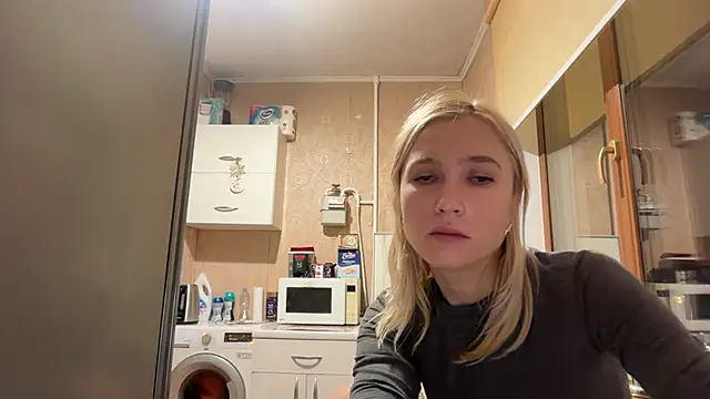 AngelJeni Chat XXX in diretta