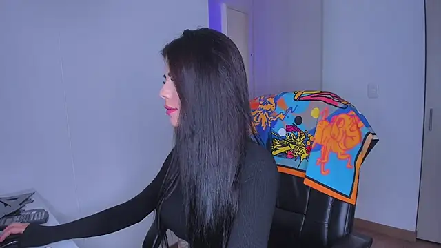 Lisegg_ Adlı Modelin Canlı XXX Sohbeti