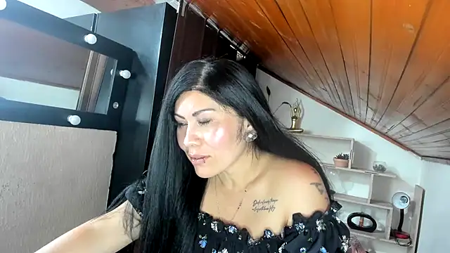 Chat +18 de Tania_mature ao vivo