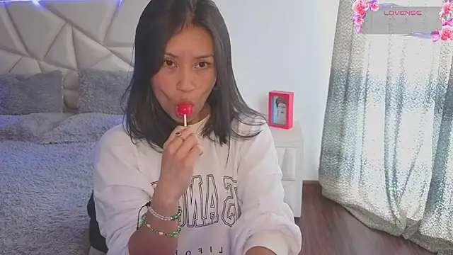 salome_stockman_s: онлайн-секс-чат