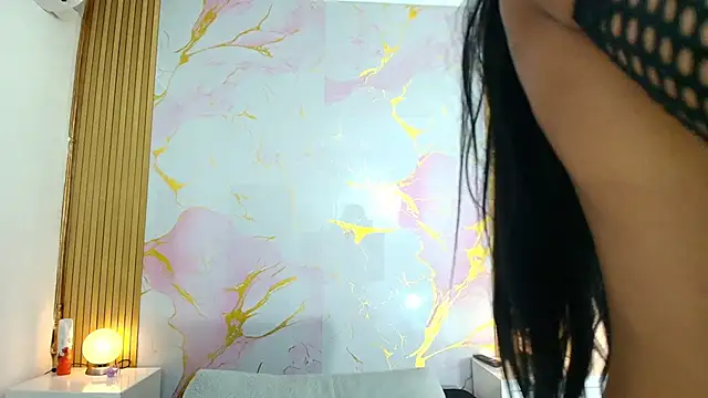 Pokazy przed kamerką – AprillRoss