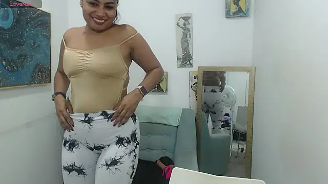 Chatroom XXX en direct de Luna_Fyre