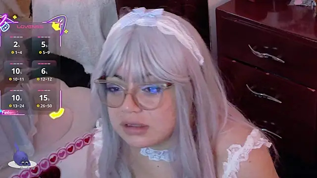 Catwhite_ Live XXX-chat