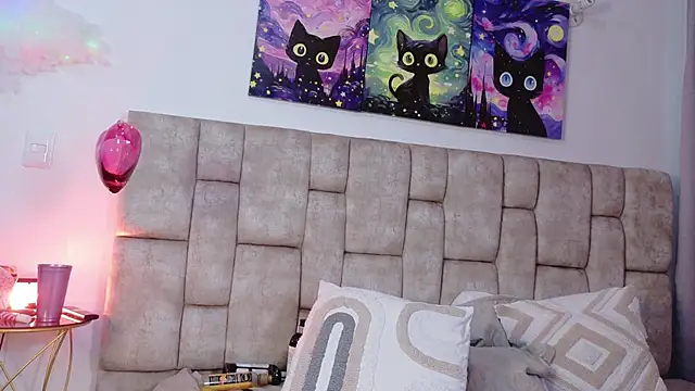 MiiaBlumm_ élő XXX-chatje