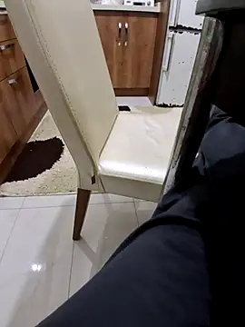 510915asi élő XXX-chatje