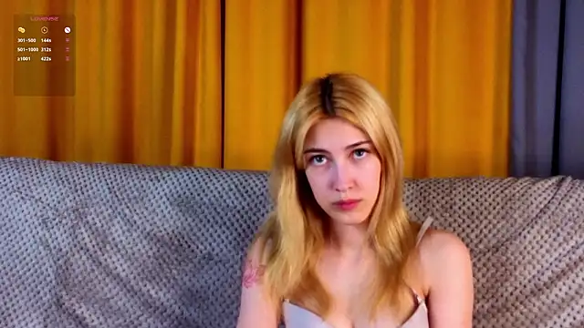 AngelicRice Adlı Modelin Canlı XXX Sohbeti