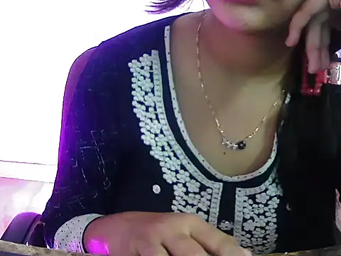 Anshu38 élő XXX-chatje