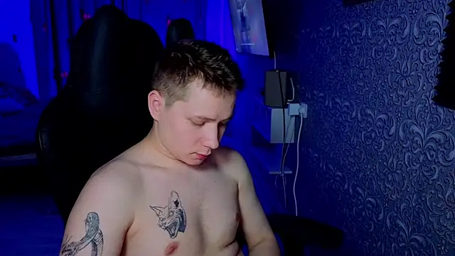 Karl_Night_ élő XXX-chatje