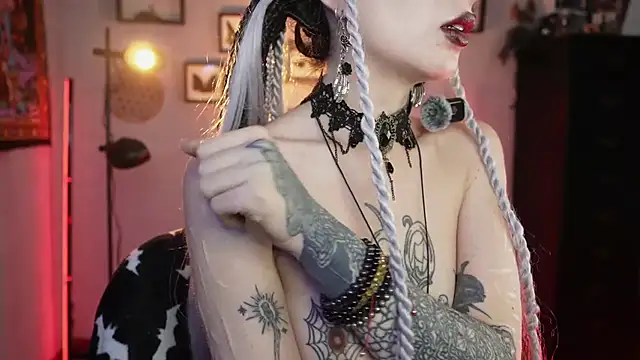 แชท XXX สดของ insania_9999_