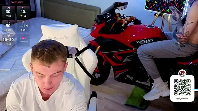 c10h15on1: вебкам-шоу