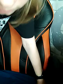 Aashikalaa live XXX chat