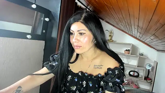 دردشة Tania_mature الجنسية المباشرة