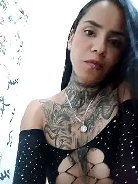 Chat +18 de cristal__ks ao vivo