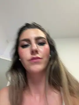 nicole_98 网络视讯表演