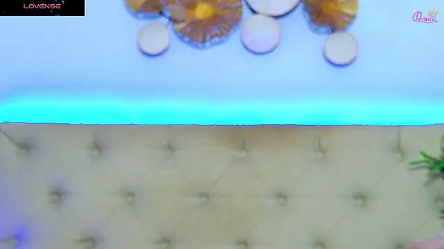 Chat +18 de DaliyaArabian ao vivo