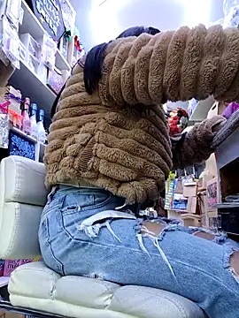 Chat +18 de LunaZambrano ao vivo