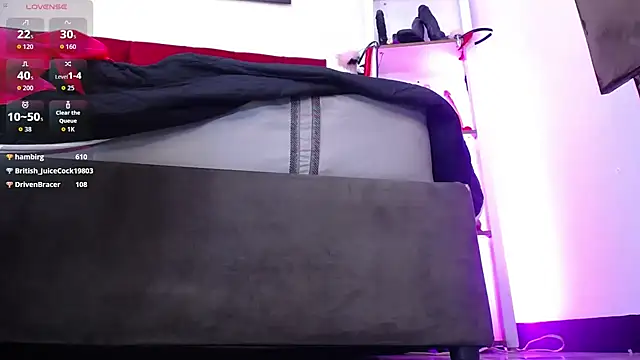 louise_nails webcam show