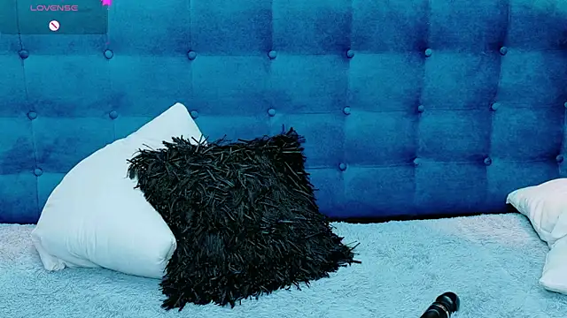 Вебкам-шоу dilan_911