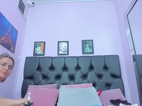 monalind220 라이브 XXX 채팅