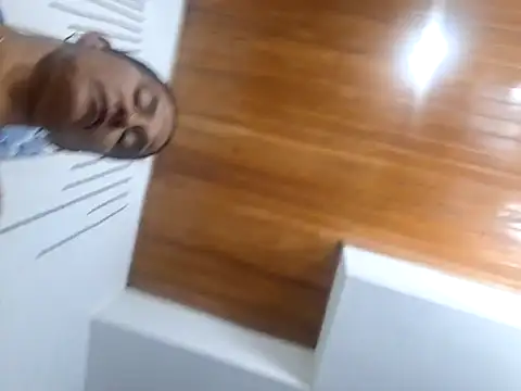 Lorenaluna 现场XXX聊天