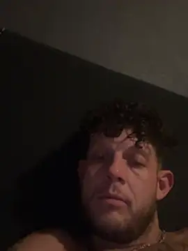 Geilalfaro 现场XXX聊天