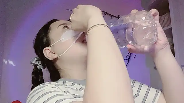 BeChinh_Lee Adlı Modelin Canlı XXX Sohbeti