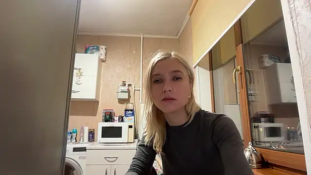 Chat +18 de AngelJeni ao vivo