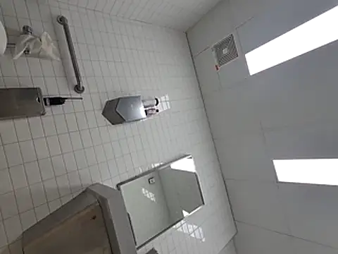 mneuert@xh Adlı Modelin Canlı XXX Sohbeti