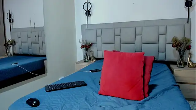 JEFFREY_COTTOM Adlı Modelin Canlı XXX Sohbeti