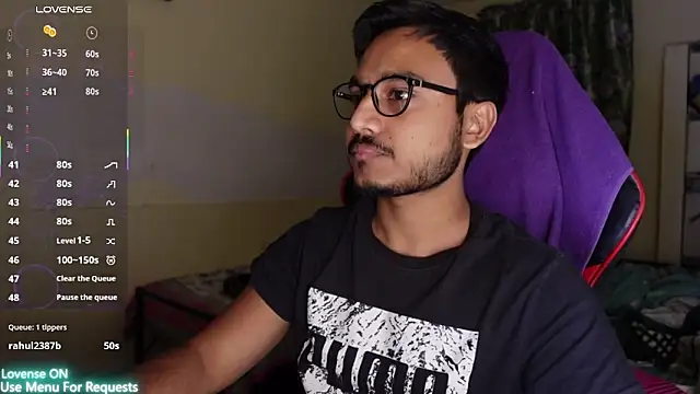 fuckkboy101 Adlı Modelin Canlı XXX Sohbeti