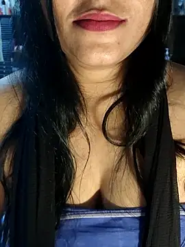 Chatroom XXX en direct de Anusri_359359