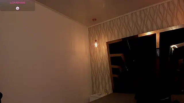 Noah_Clarkk Adlı Modelin Canlı XXX Sohbeti