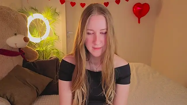 CassieReborn élő XXX-chatje