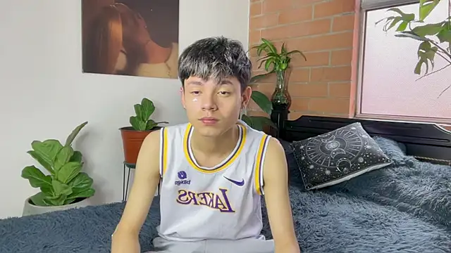 แชท XXX สดของ Andy_Belier23