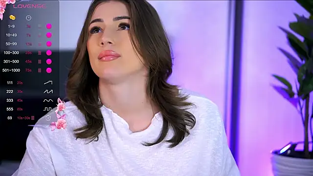 BabbyAisha Chat XXX in diretta