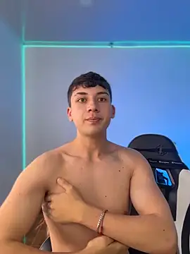 oliver_kyy Live XXX-chat