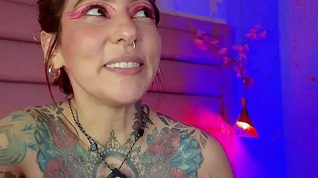 Evangelyne_1 – Live XXX-chat