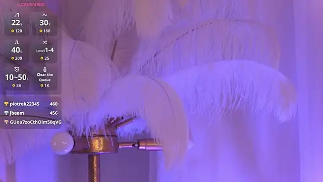 MollyHilton Chat XXX in diretta