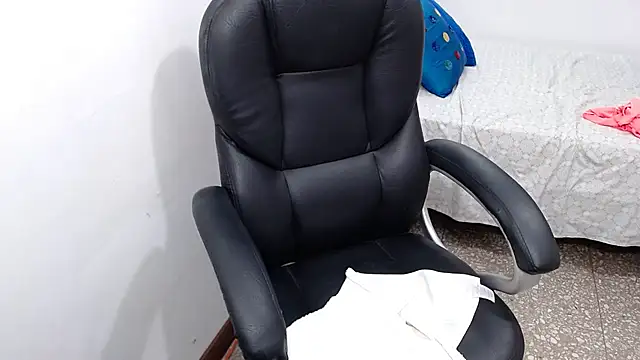 دردشة emiliaa_hot الجنسية المباشرة