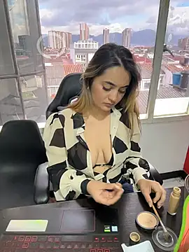 Chat XXX en directo de Antonella_Julieta