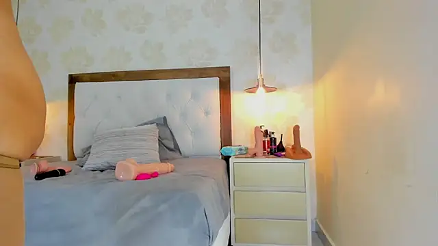 IRISCLARK1 live XXX chat