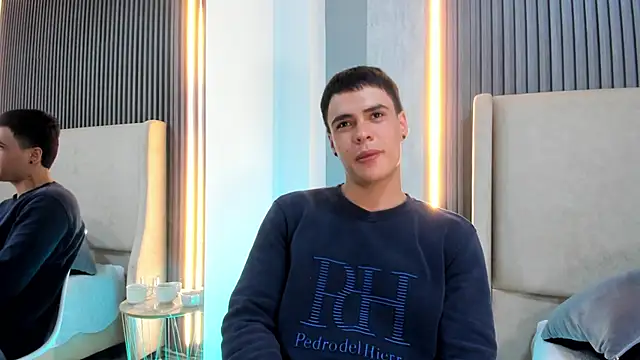 XXX chat uživo modela BenitoSaenz